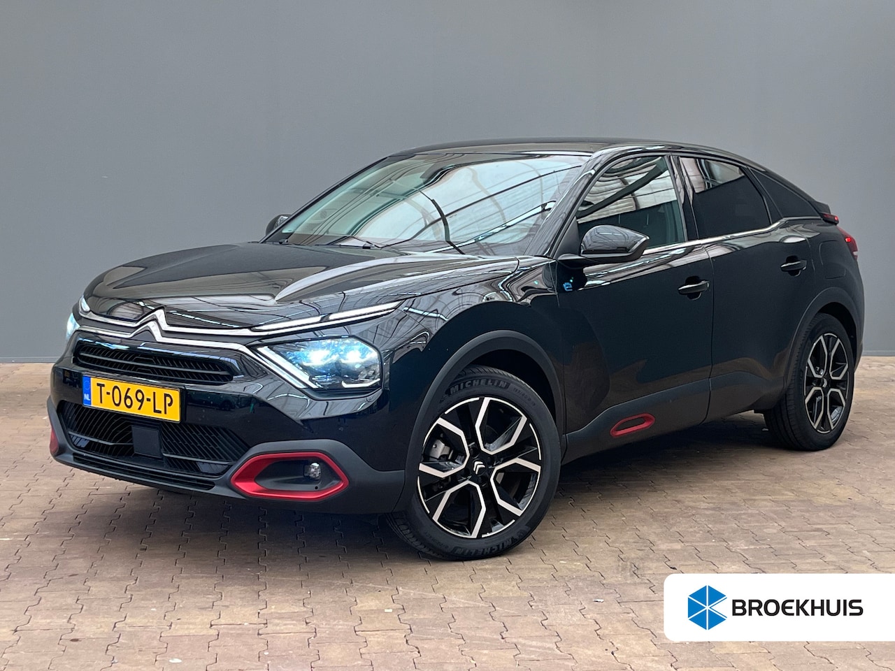 Citroën Ë-C4 - Feel Pack 50 kWh Camera | Carplay | Cruise | Apple/Android Carplay | 18" Lichtmetaal | Vir - AutoWereld.nl