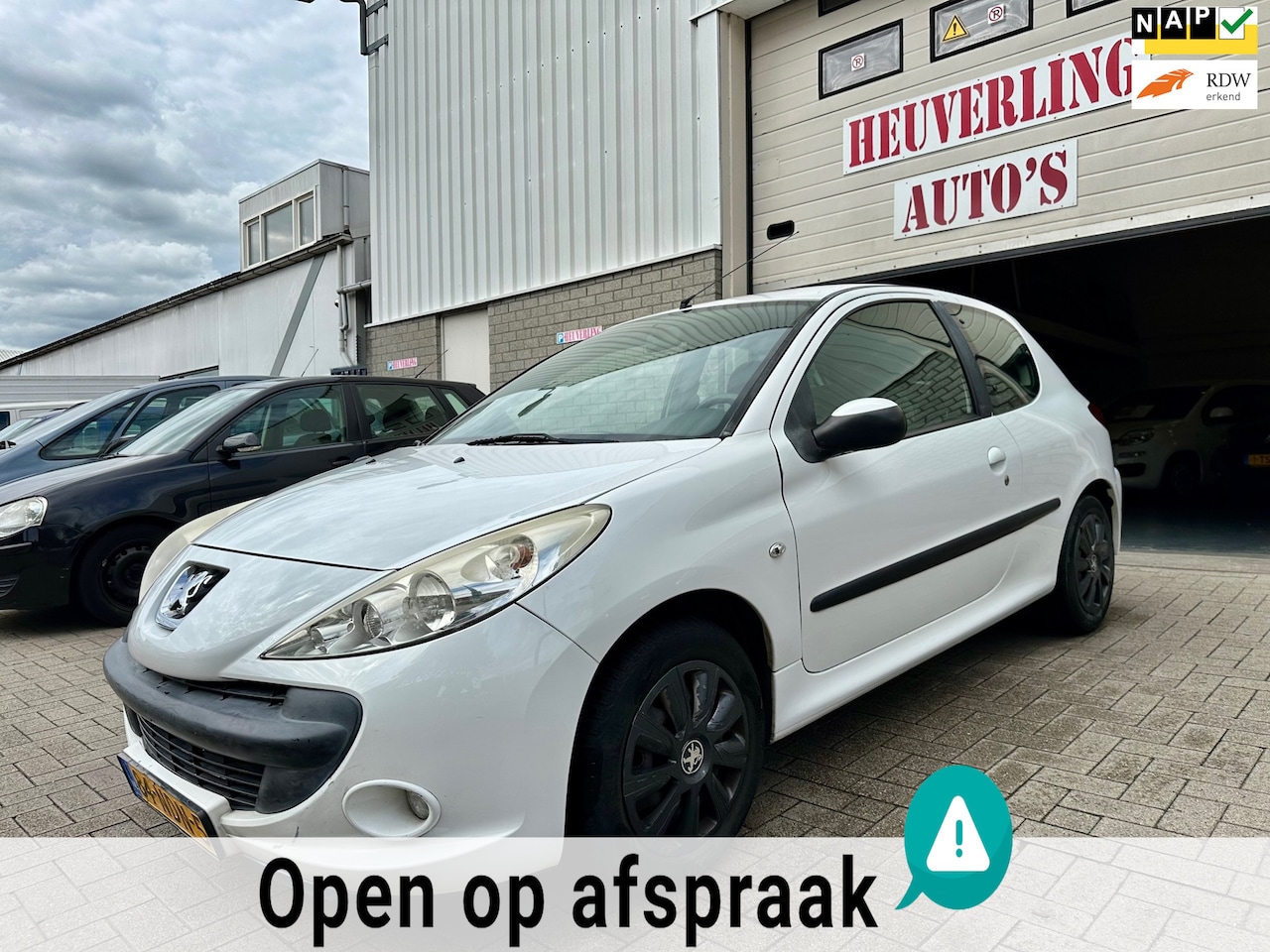 Peugeot 206 - 1.1 XR | Airco | Nieuwe APK - AutoWereld.nl