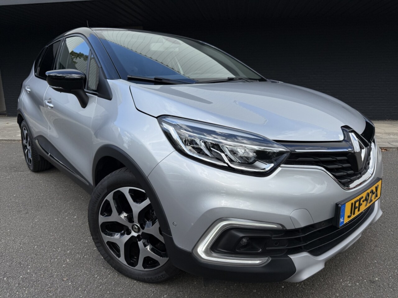 Renault Captur - 1.3 TCe Version S // Automaat // Trekhaak // - AutoWereld.nl
