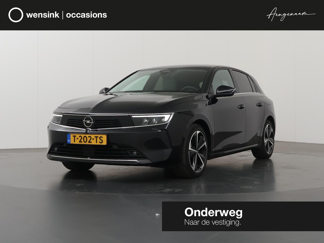 Opel Astra - 1.6 Hybrid Elegance | Afneembare haak | AGR | Parkeercamera | Cruise Control Adaptief | St - AutoWereld.nl