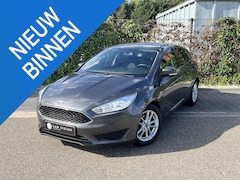 Ford Focus - 1.0 Edition * Carplay * Airco * Nieuwe Distributie * Nap *Garantie
