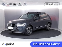 Volkswagen Tiguan - 1.4 TSI eHybrid Life 245 pk Automaat (DSG) | Navigatie | Panoramadak | Elektr. trekhaak |