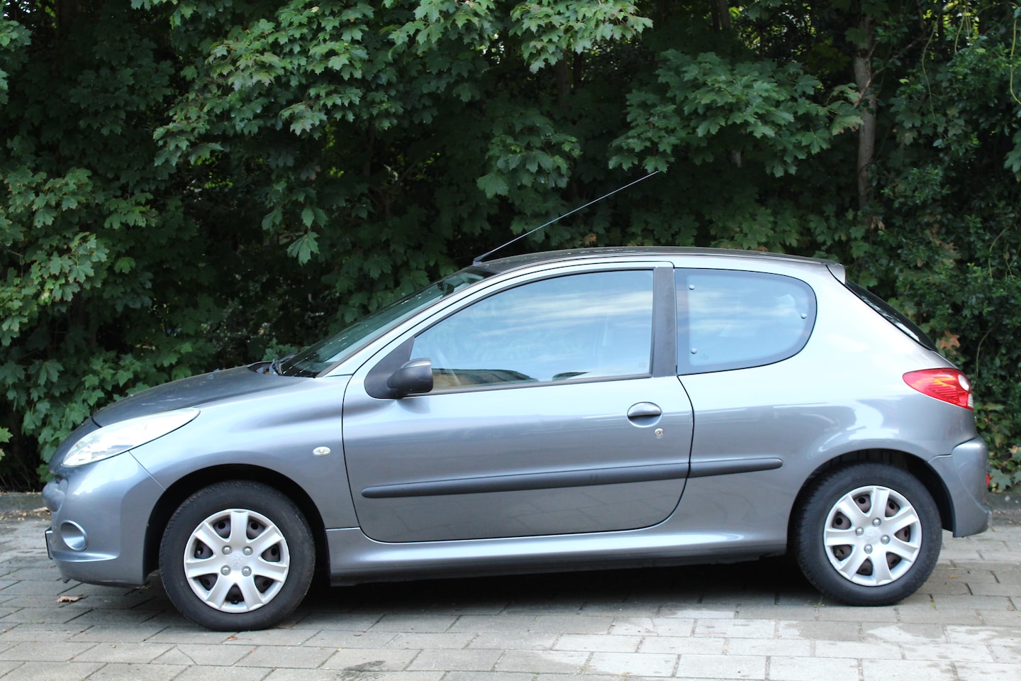 Peugeot 206 - 1.4 XS airco trekhaak mistlampen APK nieuw - AutoWereld.nl