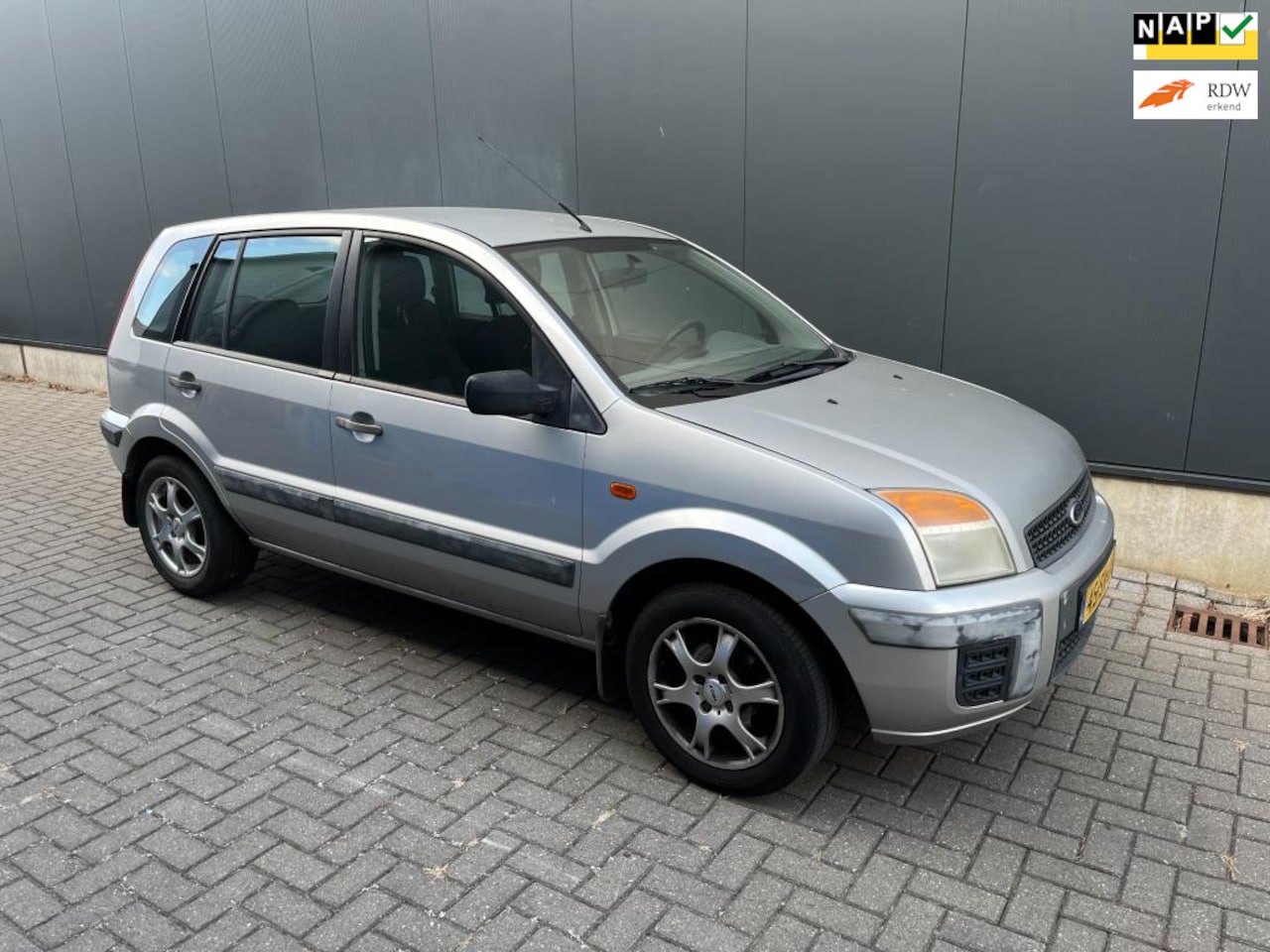 Ford Fusion - 1.4-16V Comfort APK 01-2026 - AutoWereld.nl
