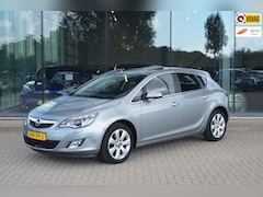 Opel Astra - Sport 1.4 Turbo GT | Inklapbare Fietstendrager | Schuif/ kanterdak | Cruise controle | Sto