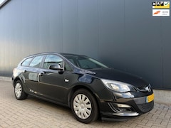 Opel Astra Sports Tourer - 1.4 Business +TREKHAAK,