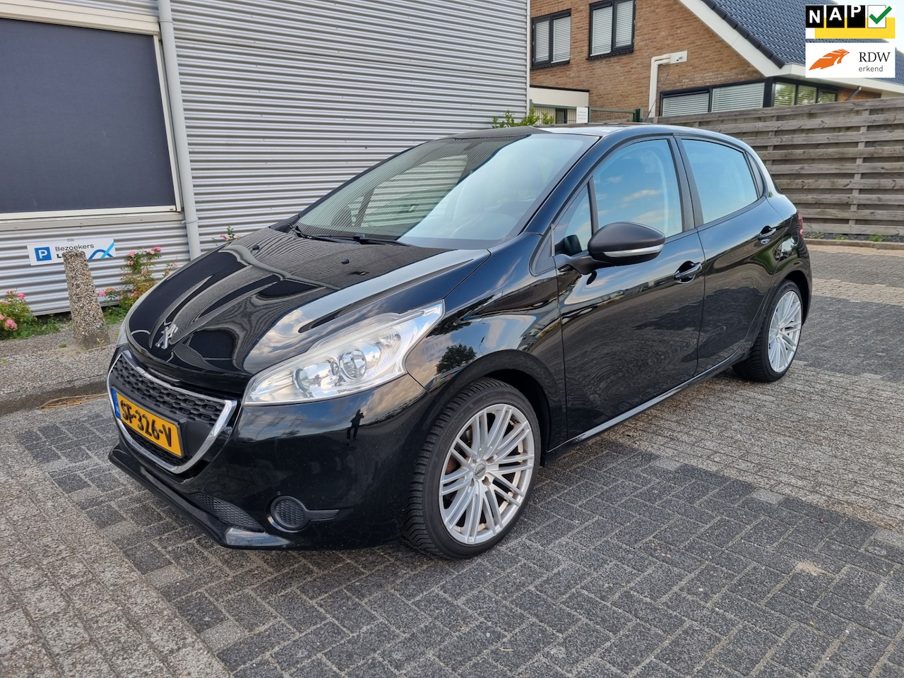 Peugeot 208 - 1.2 VTi Access 5-Drs Airco! Bj:2012 - AutoWereld.nl
