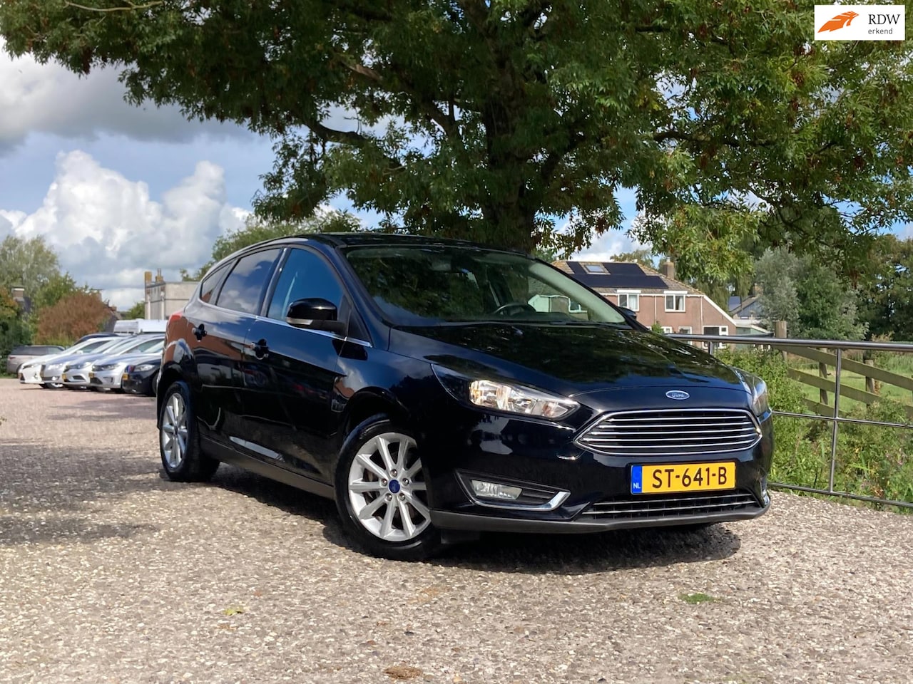 Ford Focus - 1.0 Titanium | Cruise + Clima + Navi Nu € 8.450,-!!! - AutoWereld.nl
