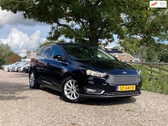 Ford Focus - 1.0 Titanium | Cruise + Clima + Navi Nu € 8.450,
