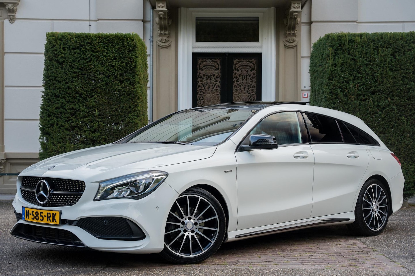Mercedes-Benz CLA-klasse Shooting Brake - 200 PANO | WHITEART EDITION | AMBIANT | CAMERA - AutoWereld.nl