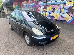 Citroën Xsara Picasso - 1.6i-16V Attraction ijskoude airco elektrische ramen centrale vergrendeling stereo trekhaa