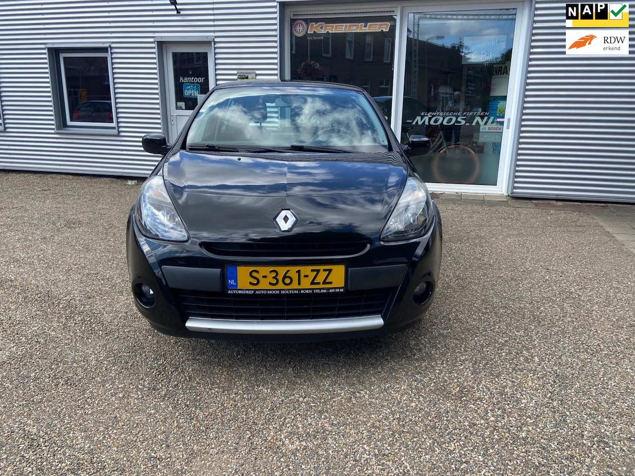 Renault Clio - 1.2 Authentique 5 deurs apk 05-2026 - AutoWereld.nl