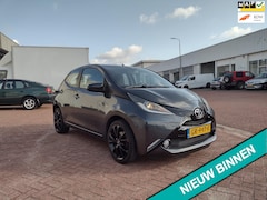 Toyota Aygo - 1.0 VVT-i x-play MOOIE AUTO BEL 0619590613 APK 01-06-2026 AIRCO 5 DRS