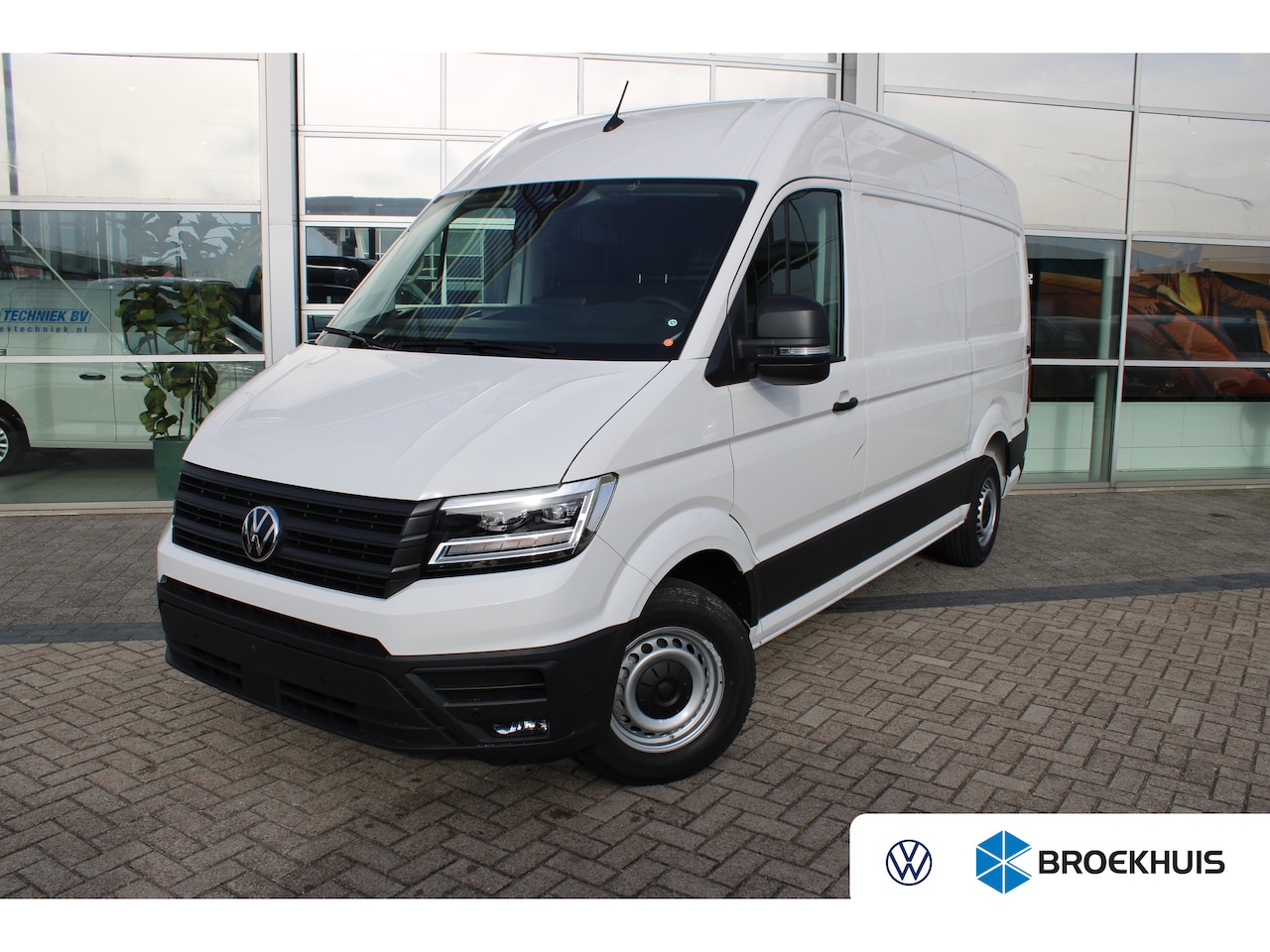 Volkswagen Crafter - 35 2.0 TDI L3H3 Exclusive BPM VRIJ | 177 PK | Automaat | Digitaal Dashboard | Navigatie | - AutoWereld.nl