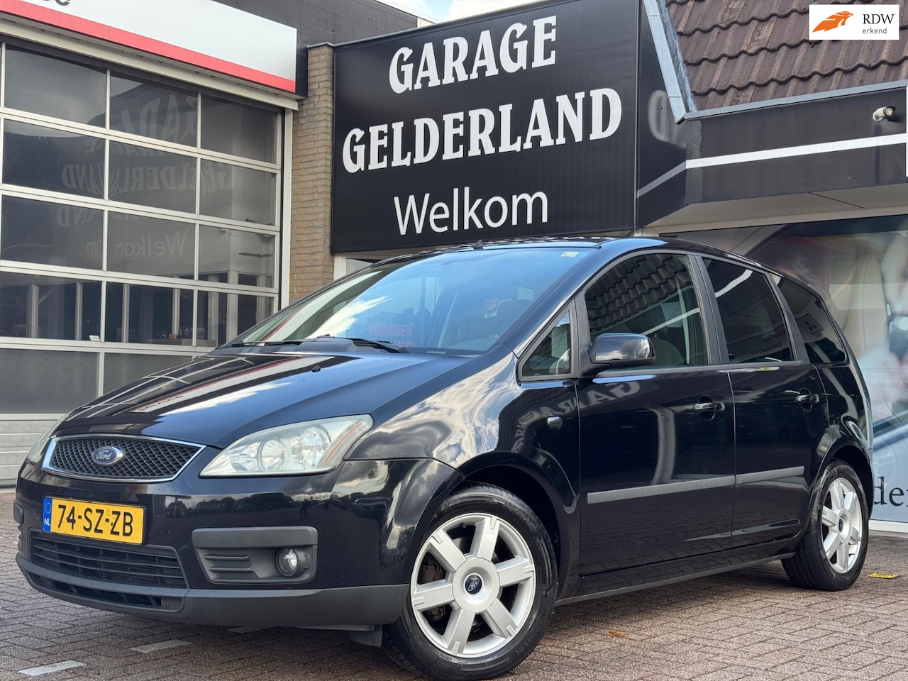 Ford Focus C-Max - 1.8-16V Futura | Cruise | Climate | Pdc | Trekhaak | Full-option - AutoWereld.nl