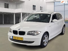 BMW 1-serie - 116i Introduction NAVI PSENSOR CRUISE 2 X SLEUTELS CARPLAY