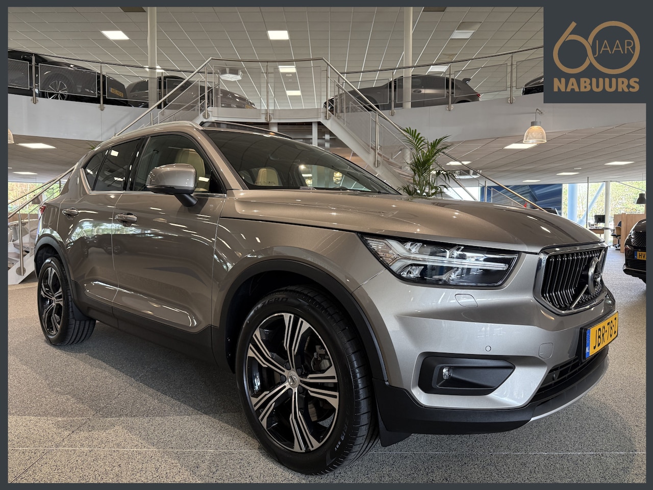Volvo XC40 - 1.5 T5 Recharge Inscription 1.5 T5 Recharge Inscription, Pano, Trekhaak, Adaptive - AutoWereld.nl