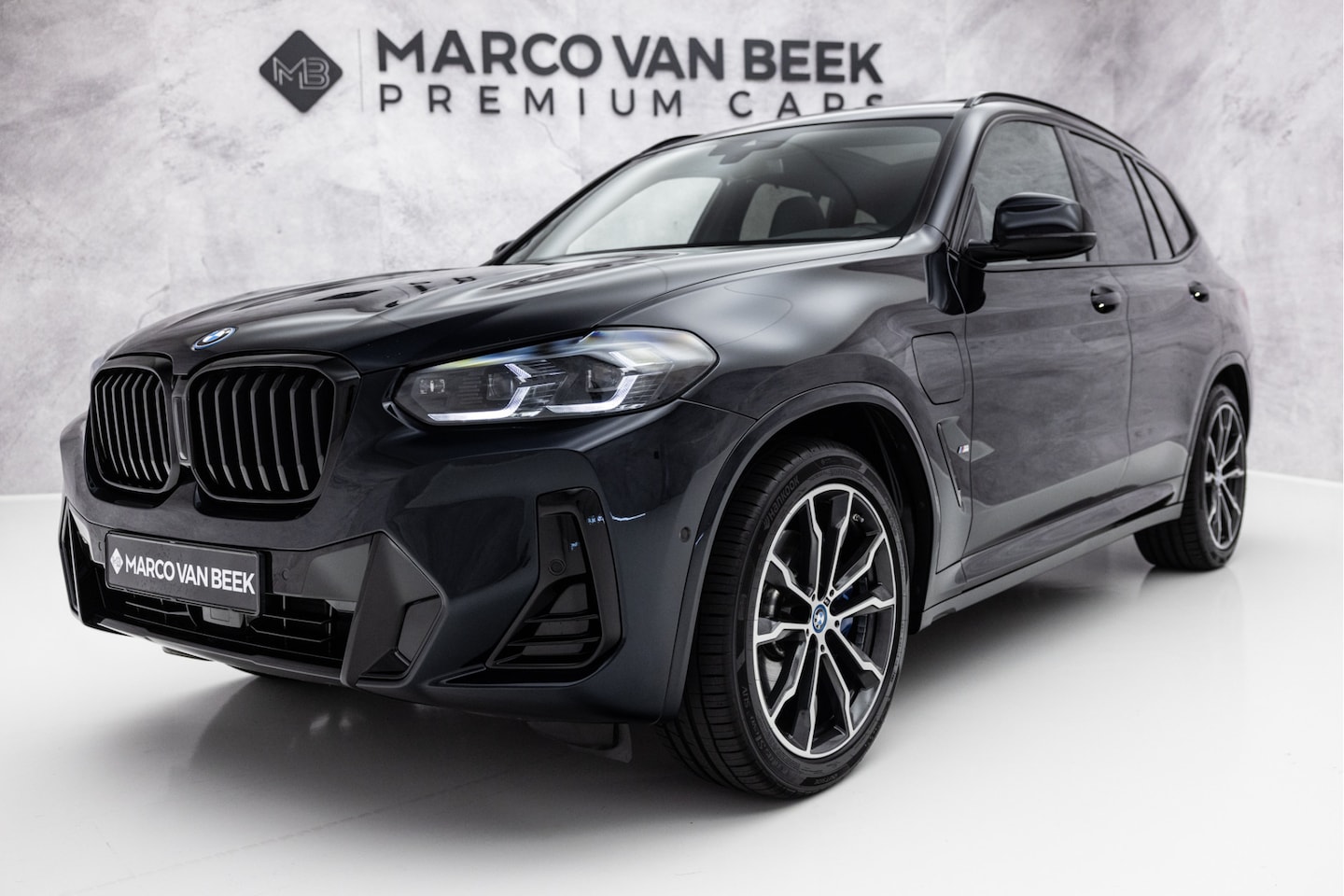 BMW X3 - xDrive30e High Executive M-Sport | Pano | M-Stoel | Harman-Kardon - AutoWereld.nl