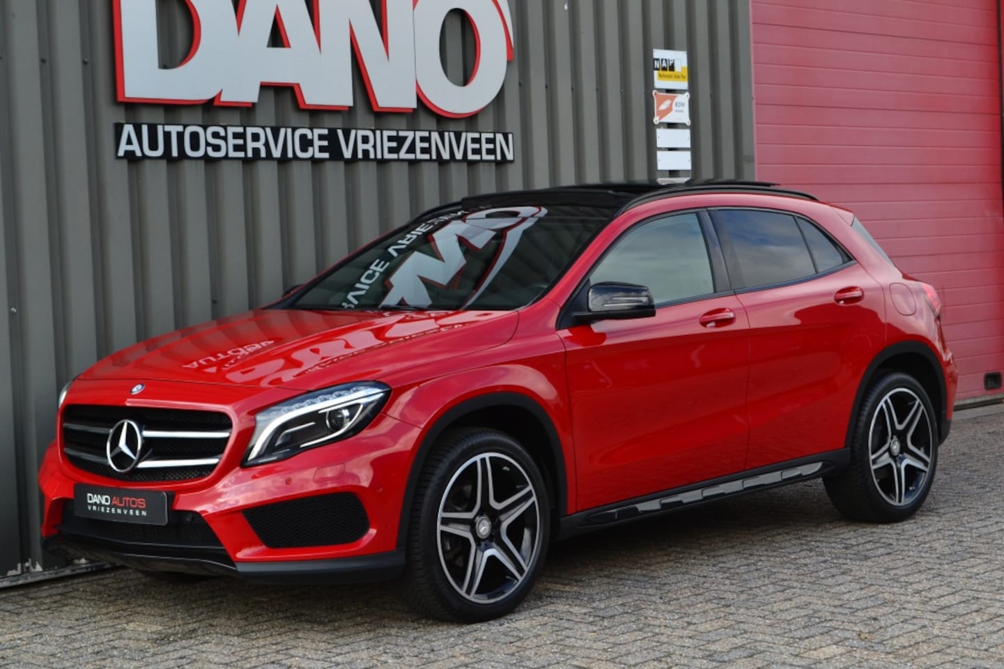 Mercedes-Benz GLA-Klasse - 180 AMG Night Edition Pano/Camera/LED/19'' - AutoWereld.nl