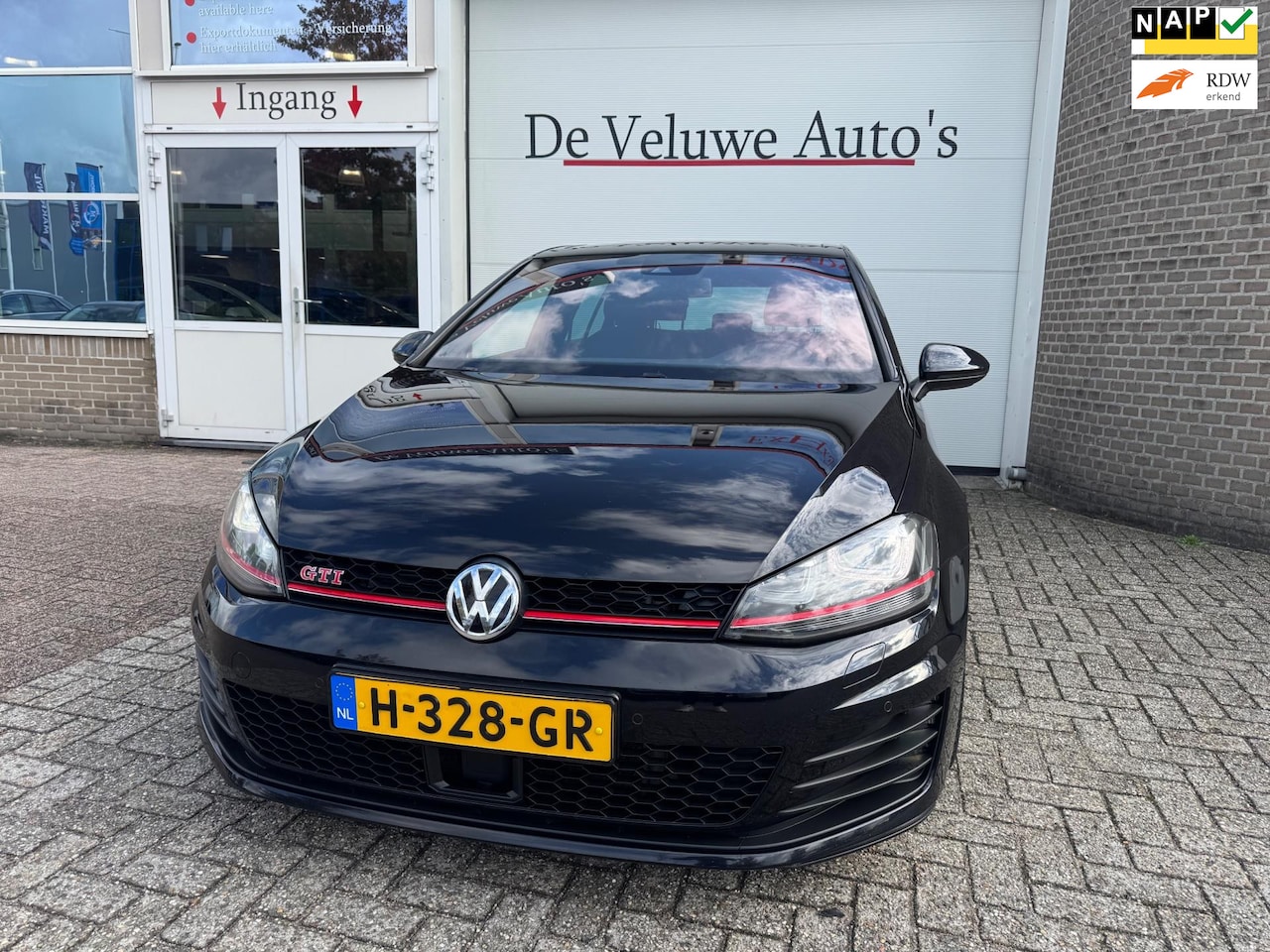 Volkswagen Golf - 2.0 GTI Performance Carplay|Schuifdak|Carbon - AutoWereld.nl