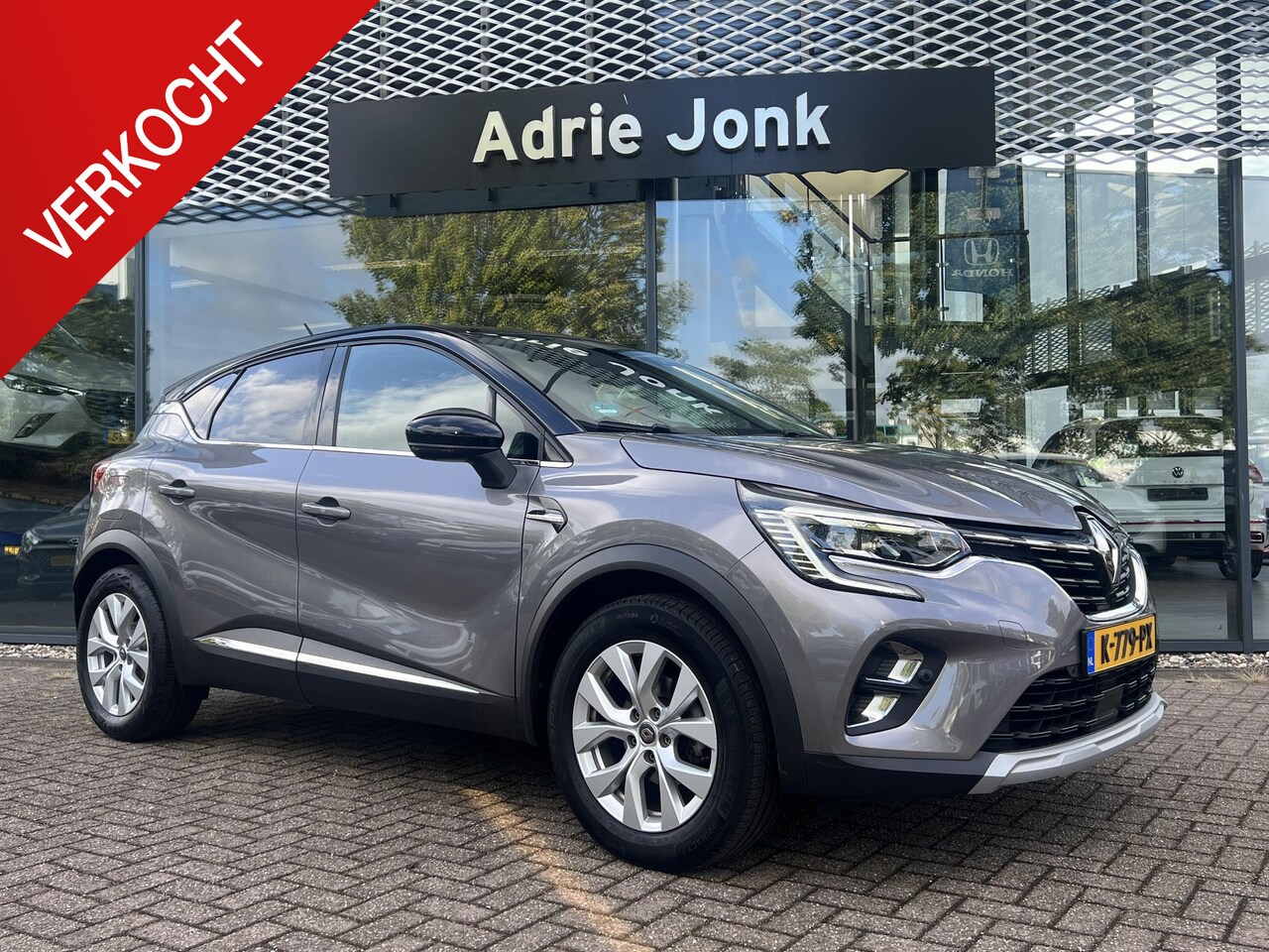 Renault Captur - 1.0 TCe 100 Intens | TREKHAAK | ACHTERUITRIJCAMERA | APPLE CARPLAY | NAVIGATIE | CRUISE CO - AutoWereld.nl