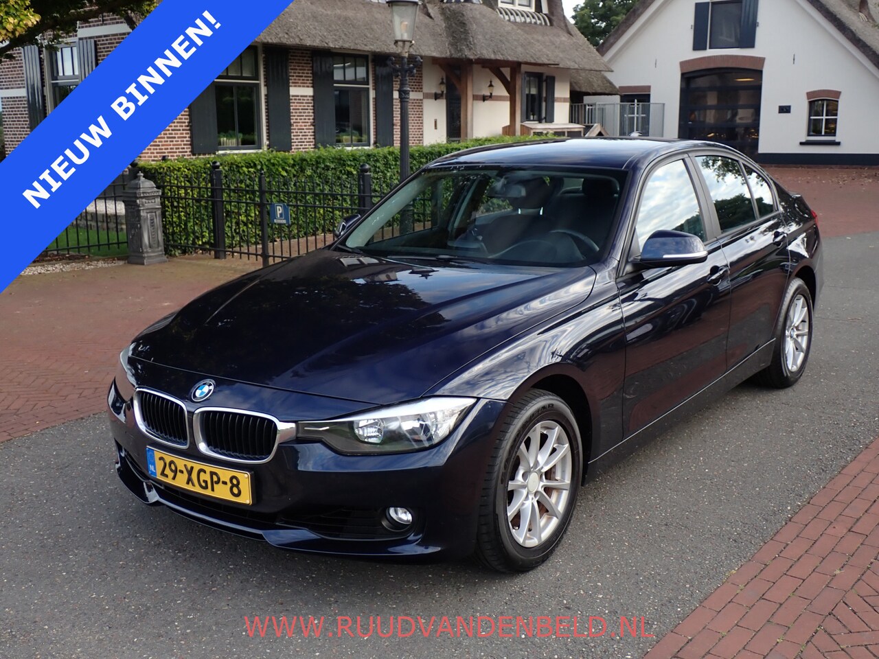 BMW 3-serie - 320i Executive AUTOMAAT !! NL-AUTO !! NAVIGATIE/BLUETOOTH/CRUISE - AutoWereld.nl