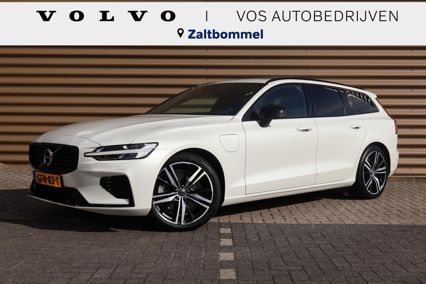 Volvo V60 - 2.0 T6 Plug-in hybrid AWD Ultimate Dark LONG RANGE - AutoWereld.nl