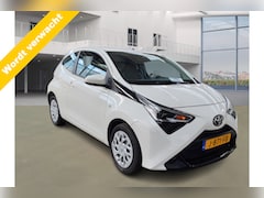 Toyota Aygo - 1.0 VVT-i x-play AUT Camera Apk 7-2026 VERWACHT