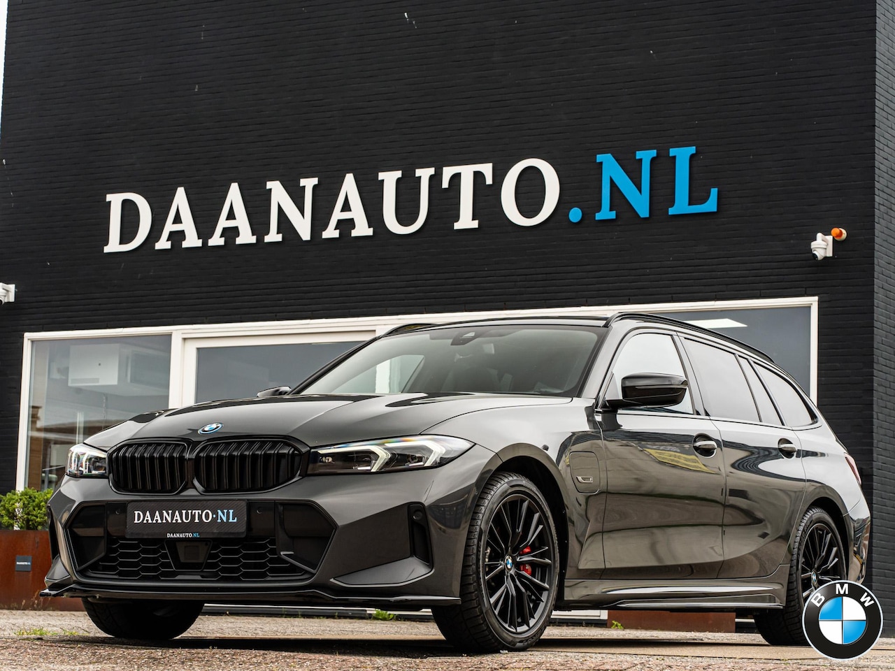 BMW 3-serie Touring - 330e High Executive M Sport Pano Laser Keyless Adapt cc - AutoWereld.nl
