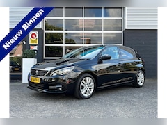 Peugeot 308 - 1.2 Blue Executive, Bluetooth, CarPlay, Cruise, Pano, Navi, PDC
