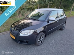 Skoda Fabia - 1.2-12V Plus # Met Nw-APK