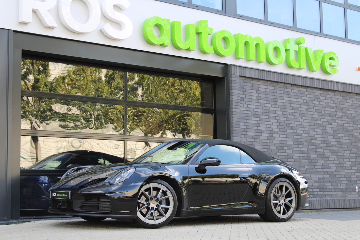Porsche 911 Cabrio - 3.0 Carrera | NIEUWSTE MODEL | VOLL XPEL | BOSE | ACC | CAMERA | SPORT UITLAAT | STUURVERW - AutoWereld.nl