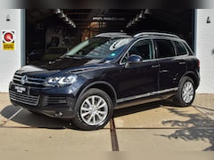 Volkswagen Touareg - 3.0 TDI Highline *Navi | Cruise | Clima | Elek. Trekhaak | Stoelverwarming | Parkeersensor