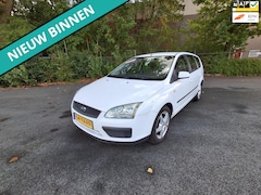 Ford Focus Wagon - 1.6-16V Trend ZO INGERUILD DUS ZO WEG PRIJSJE