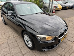 BMW 3-serie - 320i Executive