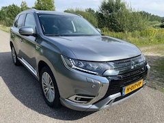 Mitsubishi Outlander - 2.4 PHEV Intense