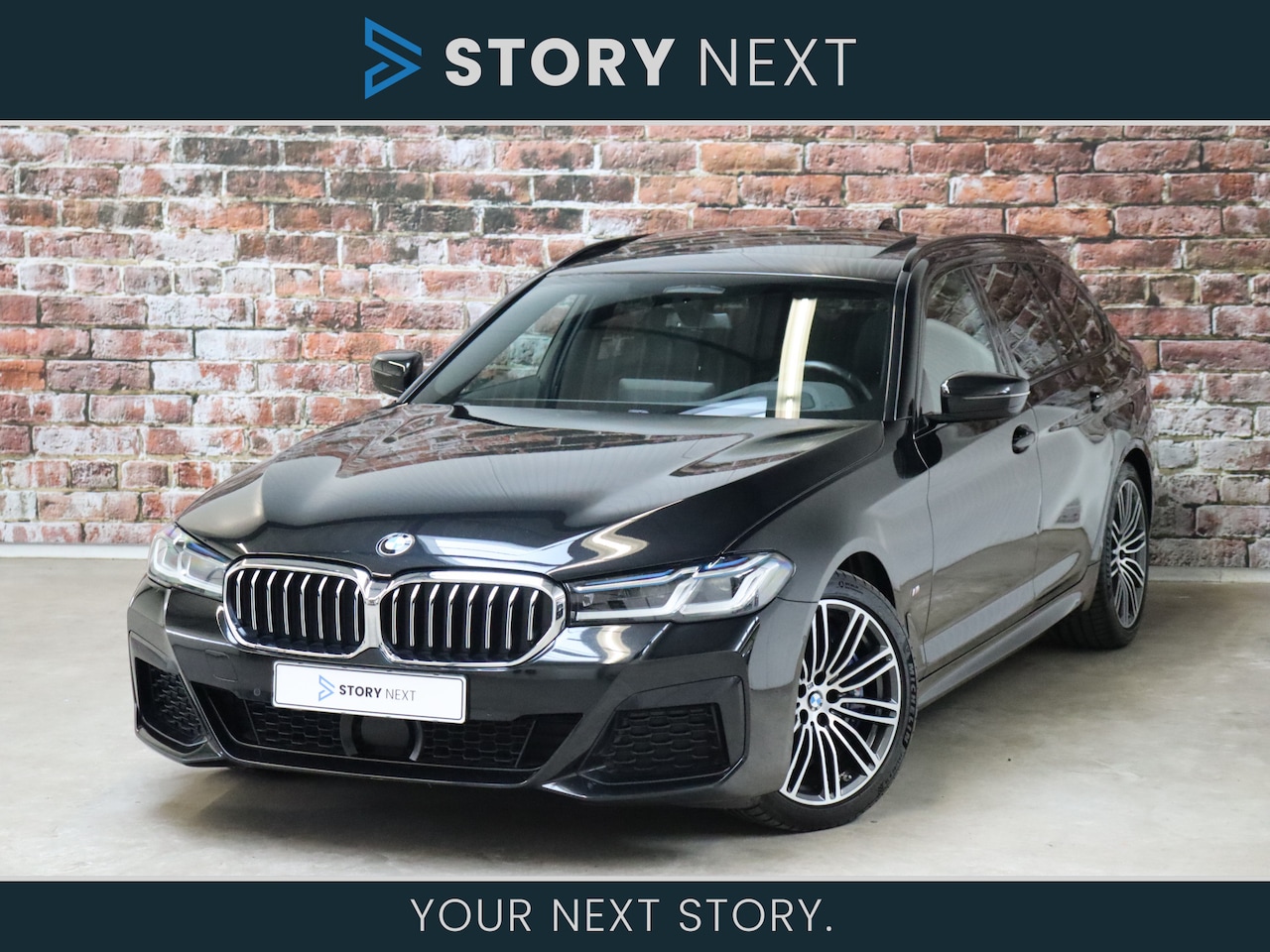 BMW 5-serie Touring - 530d xDrive High Executive M Sport Pakket Automaat / Trekhaak / Panoramadak / Head-Up Disp - AutoWereld.nl