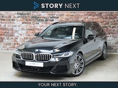 BMW 5-serie Touring - 530d xDrive High Executive M Sport Pakket Automaat / Trekhaak / Panoramadak / Head-Up Disp