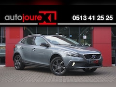 Volvo V40 Cross Country - 2.0 T5 AWD Momentum 245 pk | Origineel NL | Cruise Control | Trekhaak | Navigatie |