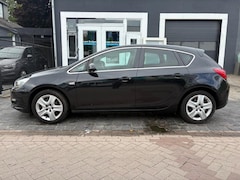 Opel Astra - 1.4 Turbo Sport (MET WERK)