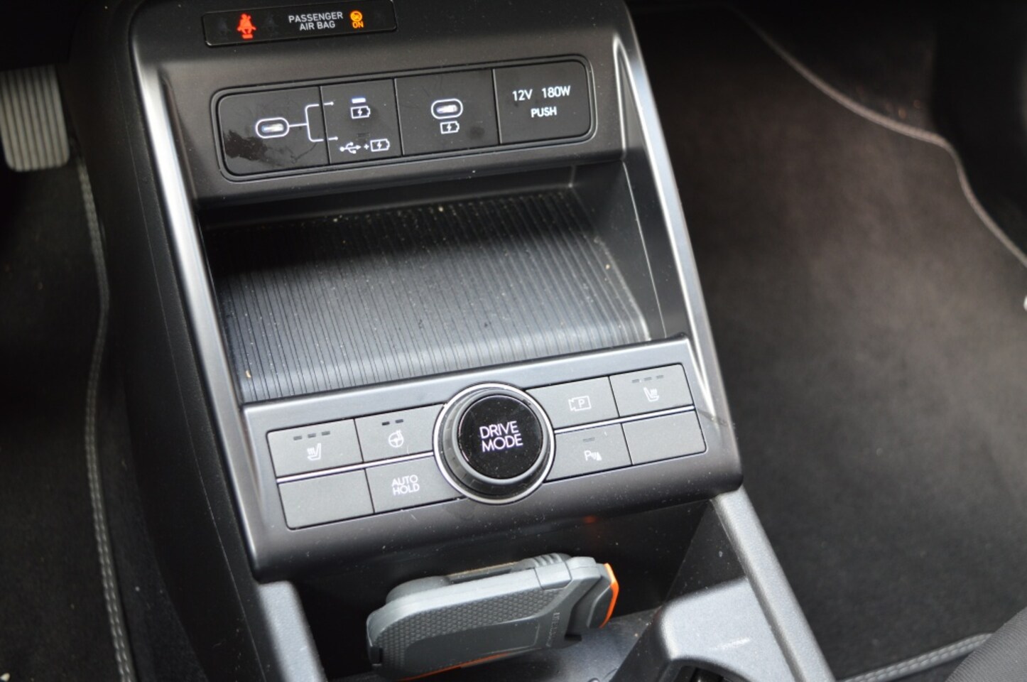 Hyundai Kona - 1.6 GDI HEV Comf. Smart NL-auto Navi Camera 18inch LM