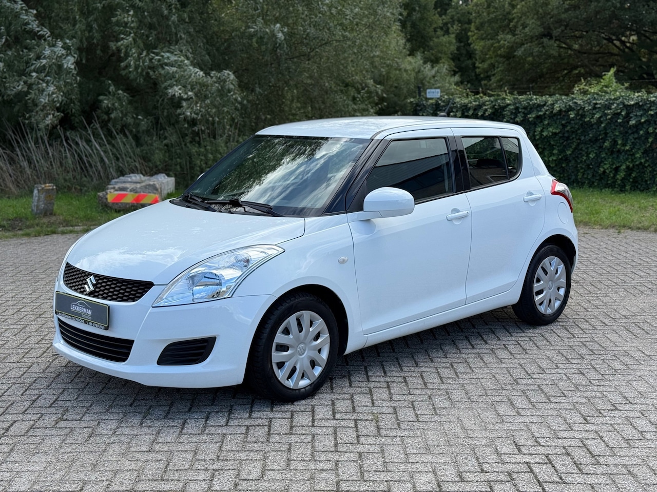 Suzuki Swift - 1.2 Comfort AUTOMAAT I 1E EIG I NWE APK I AIRCO I 5DRS I NETTE AUTO - AutoWereld.nl