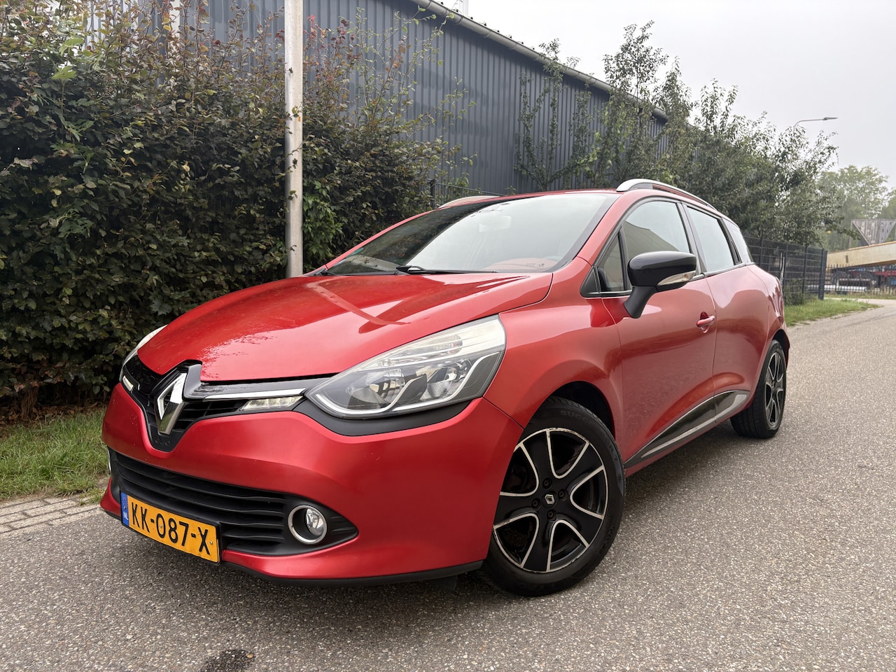 Renault Clio Estate - 0.9 TCe Dynamique / NAVI / AIRCO / CRUISE - AutoWereld.nl