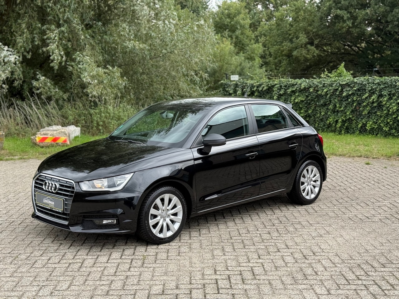 Audi A1 Sportback - 1.0 TFSI Pro Line AUTOMAAT I TREKHAAK I NAVI I STOELVER I NWE APK - AutoWereld.nl
