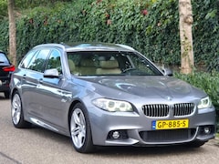 BMW 5-serie Touring - 520i M Sport High Executive 6WB teller Panorama Elk. Stoelen NAP PUNT GAAF 100% dealeronde