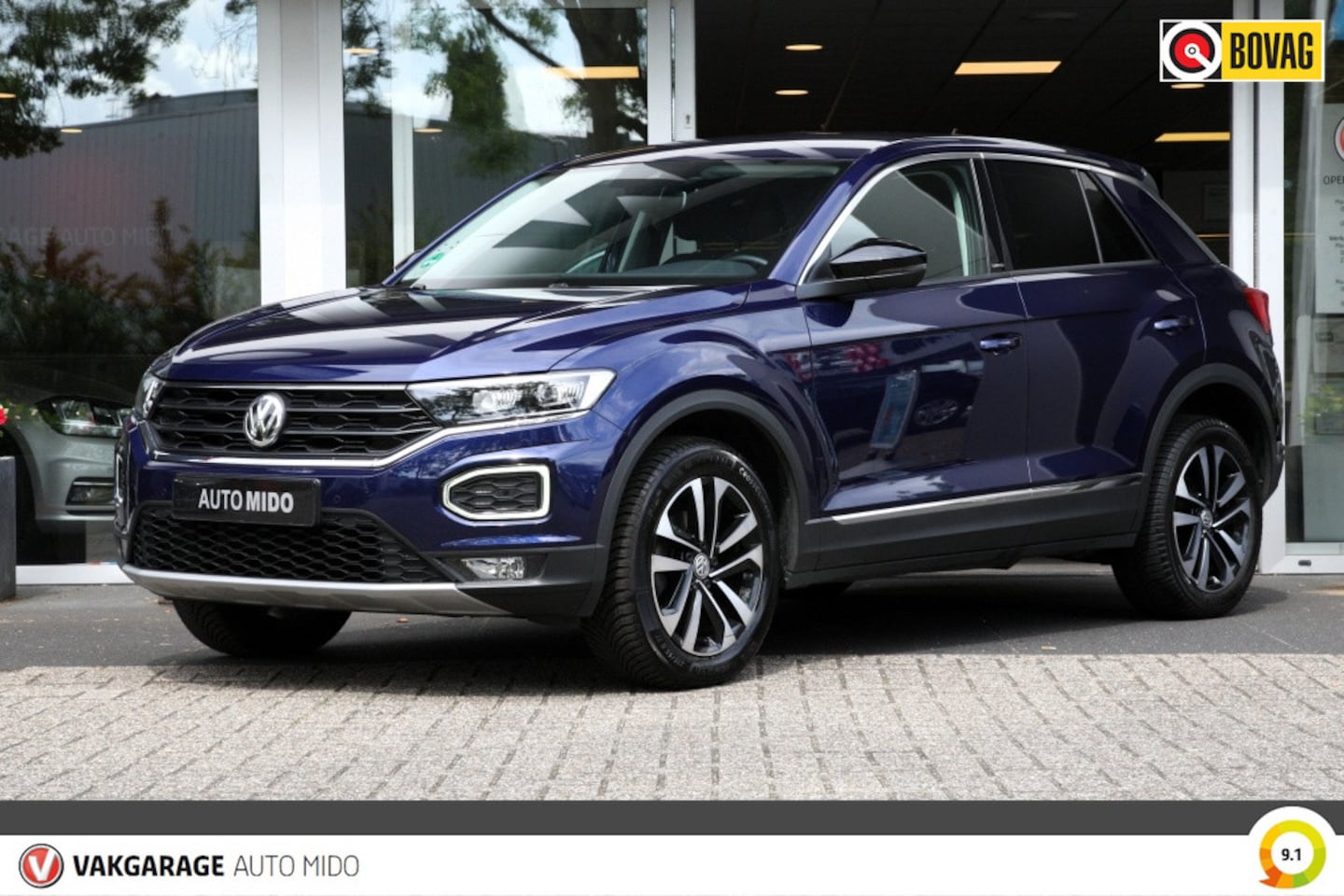 Volkswagen T-Roc - 1.5 TSI Automaat Style United | TREKHAAK | Dealer onderhouden - AutoWereld.nl