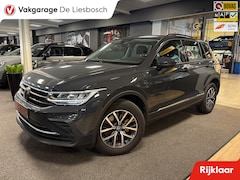 Volkswagen Tiguan - 1.4 TSI eHybrid Business+ / navi / apple carplay / stoel verw / virtual-cockpit / boeken