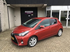 Toyota Yaris - 1.5 Full Hybrid Dynamic / FACELIFT / ALU VELGEN / CAMERA / CLIMA ACC / DEALER OH