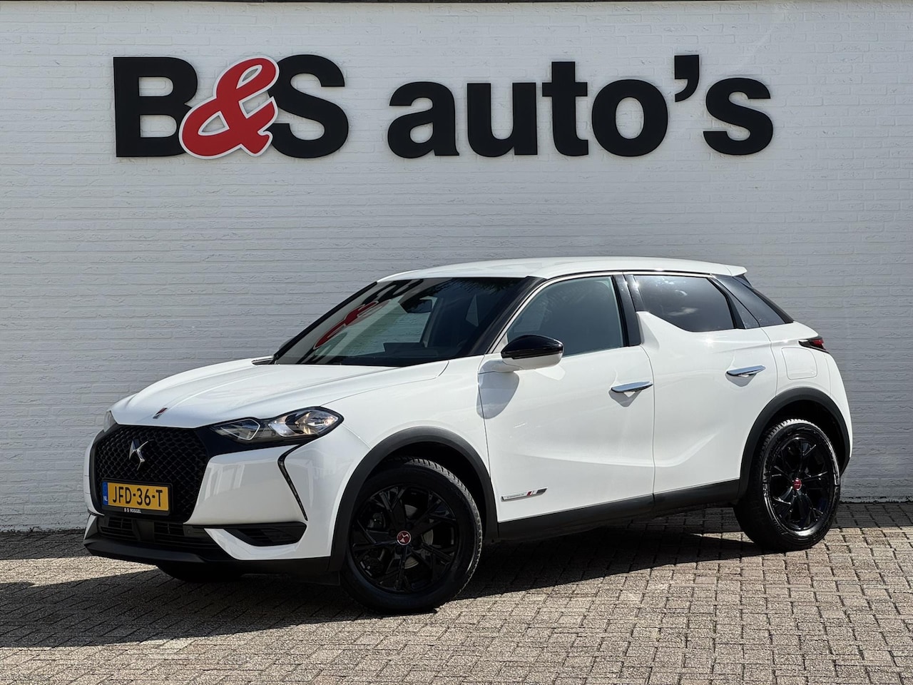 DS 3 Crossback - 1.2 Performance Line+ Leder alcantara Camera Carplay Cruise Navigatie Clima - AutoWereld.nl