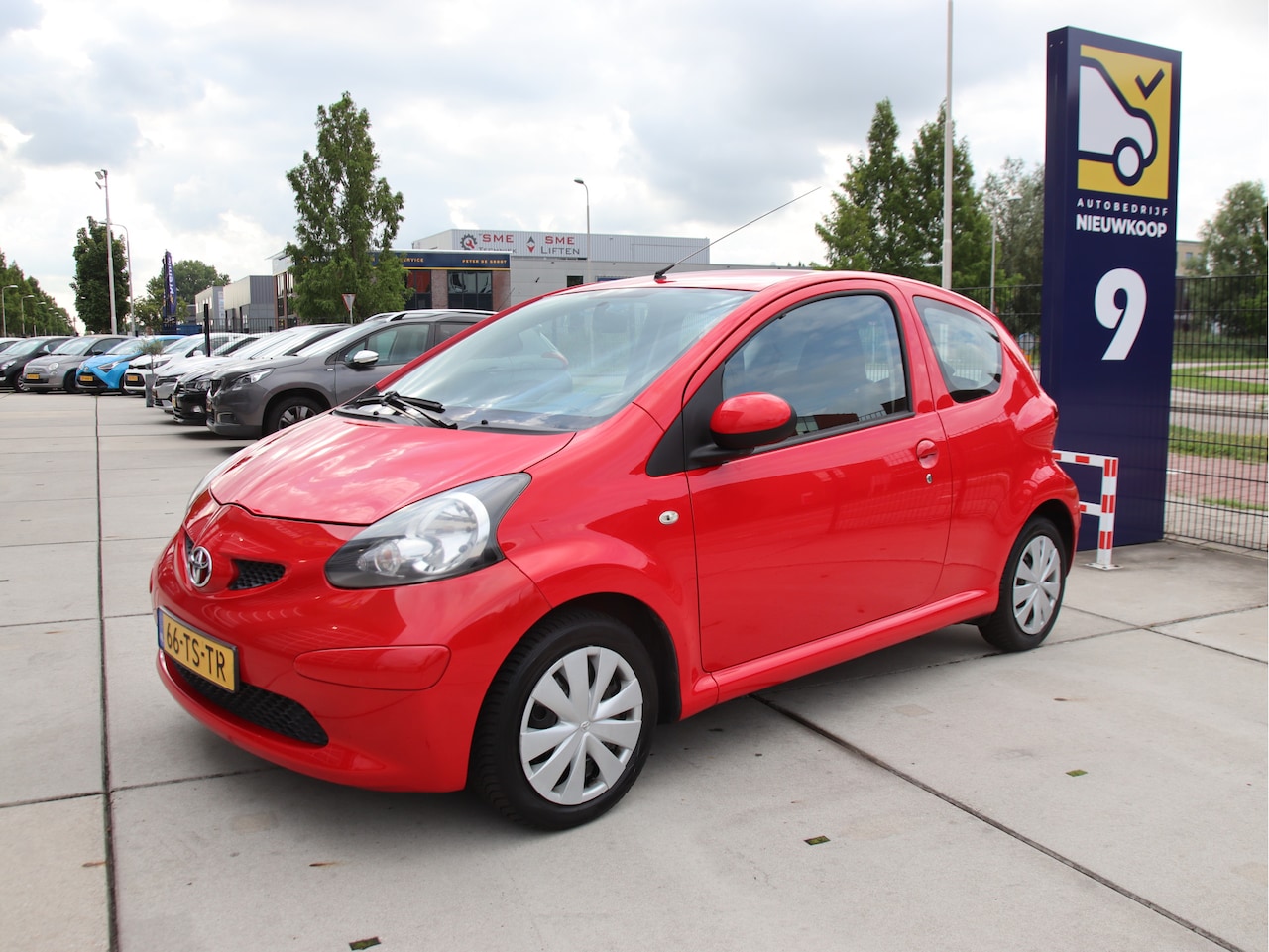 Toyota Aygo - 1.0-12V + NL auto, NAP, nieuwe APK, Multimedia  Zomer aanbieding! - AutoWereld.nl